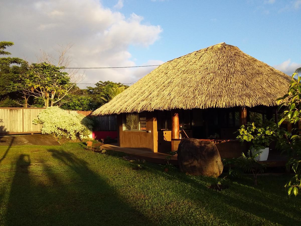 Omati Lodge Taravao Zewnętrze zdjęcie