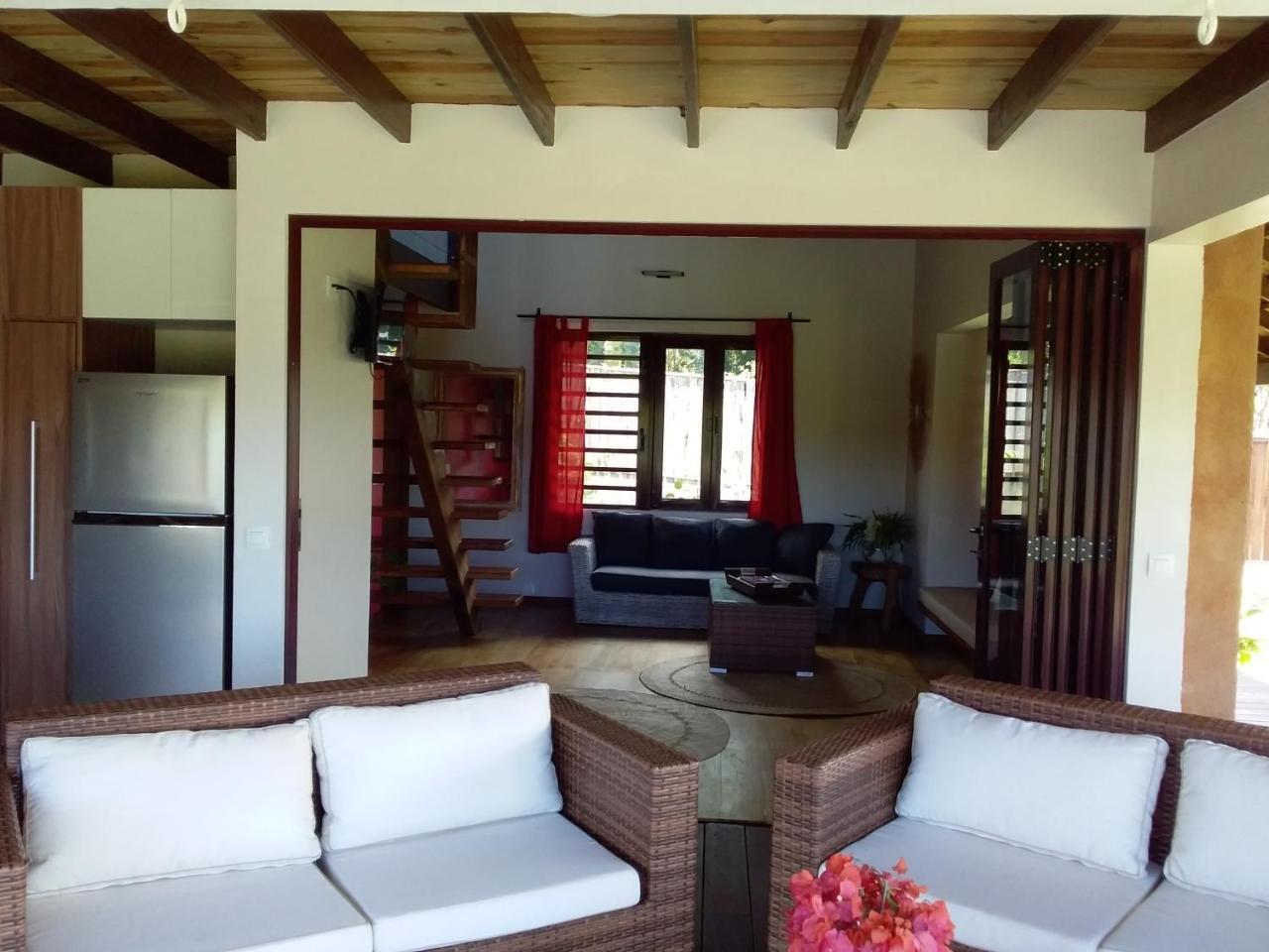 Omati Lodge Taravao Zewnętrze zdjęcie